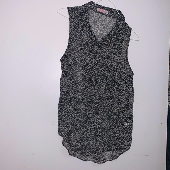 Button down sleeveless, cheetah print. EUC. - Picture 1 of 5